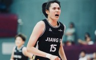 轰17+5力扛坎贝奇！中国女篮26岁2米悍将进化：宫鲁鸣征召她？|许晨妍|三分球|季后赛|中锋|娜塔莎·霍华德_新浪新闻